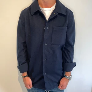 Hampton Republic Overshirt - Riktigt snygg overshirt i perfekt skick | Strl - M | Skick - 10/10 | Nypris - ca 1200kr | Vid minsta lilla fundering är det bara att skriva!