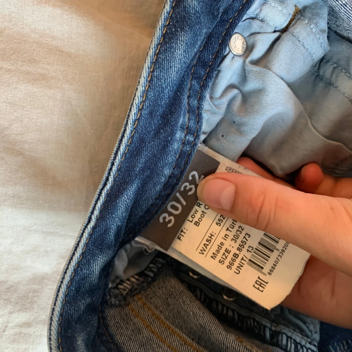 Blå bootcut jeans från LTB, strl 30/32 - 2