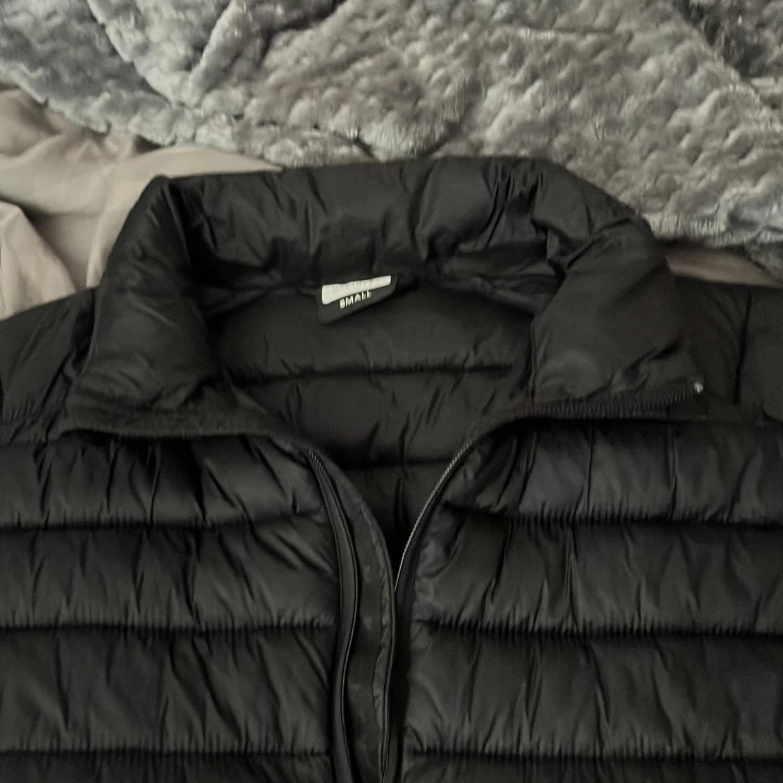 Svart dunväst från McKinley Small - 1