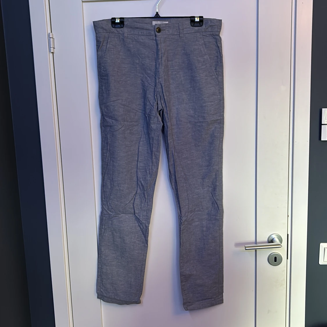 Blå tapered byxor från Jack & Jones