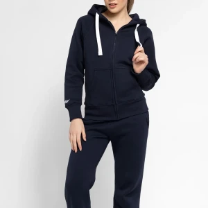 SÖKER!!! - SÖKER!! denna hoodzip från russemerch i storlek XS, i mycket bra skick. Kan tänka mig att betala 500 kr. Kontkta mig om ni kan tänka er att sälja🫶🏻💕