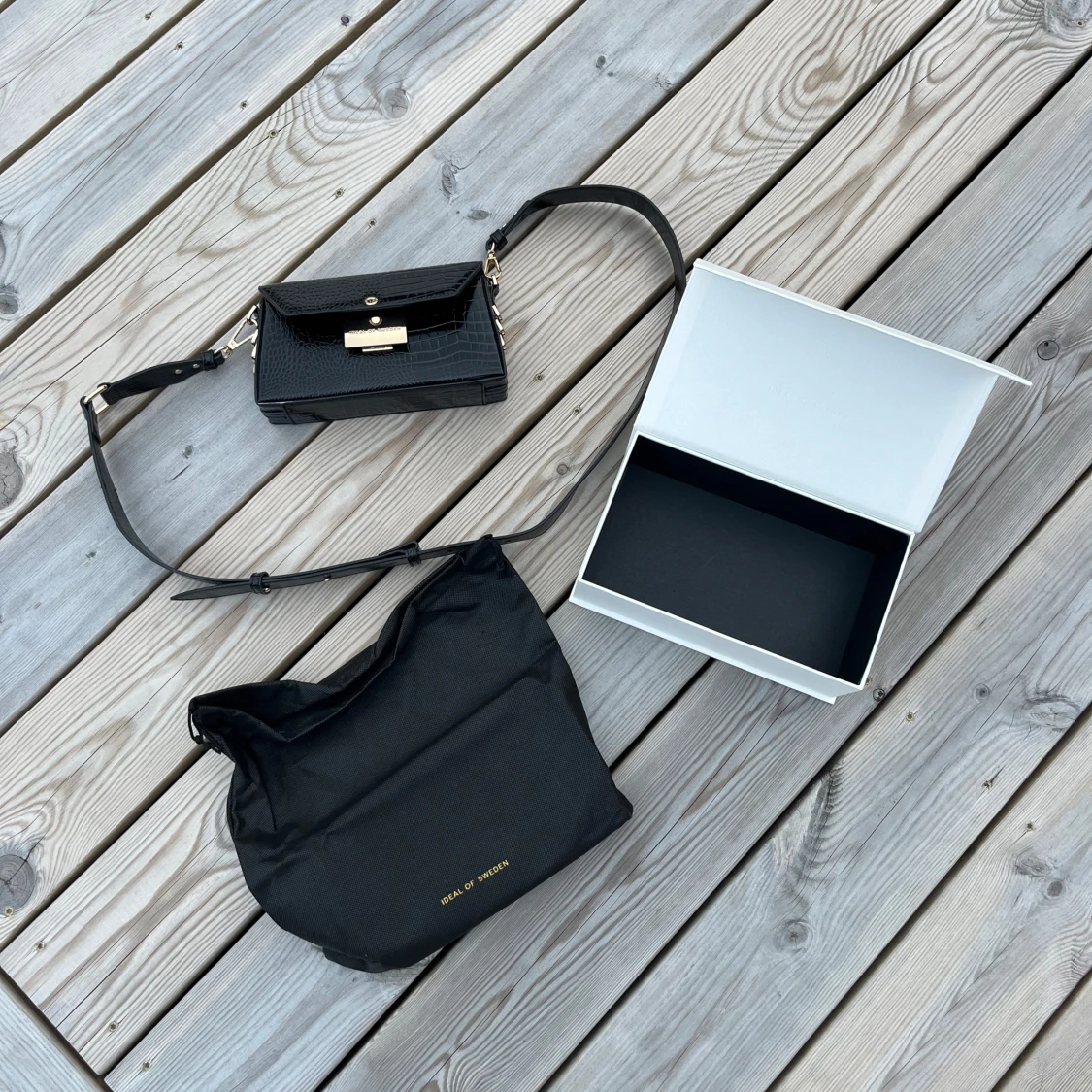 Svart axelväska från Ideal of Sweden Ny - 1