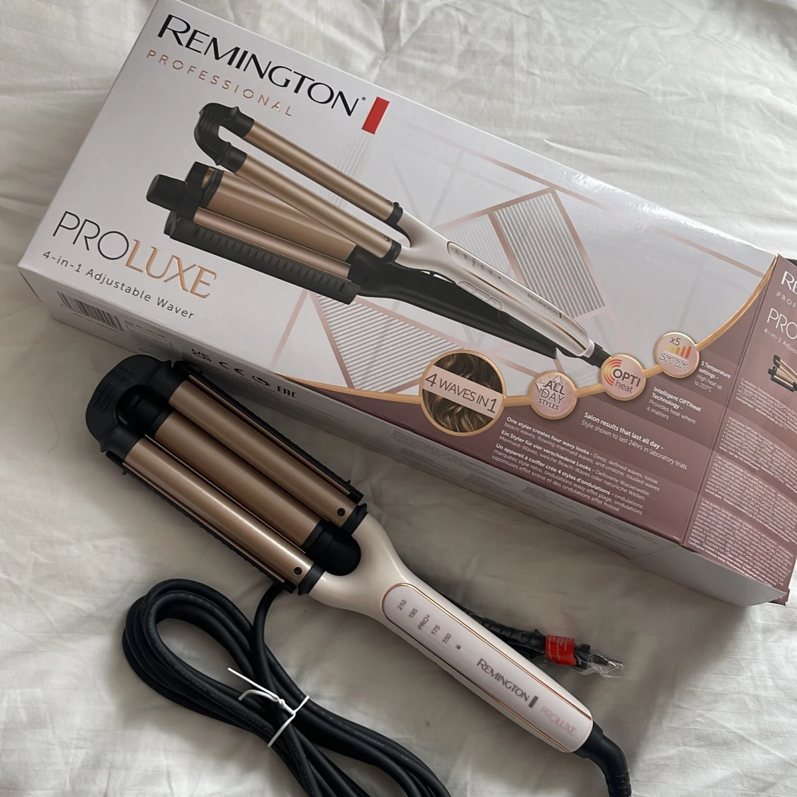 Remington ProLuxe 4-in-1 Waver - 1