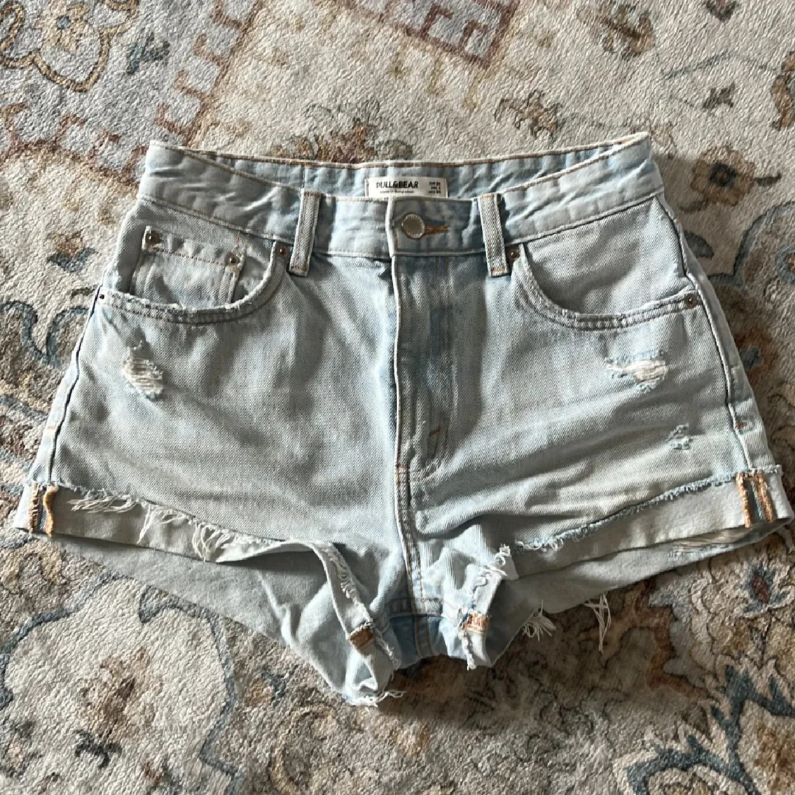 Ljusblå jeansshorts från Pull&Bear
