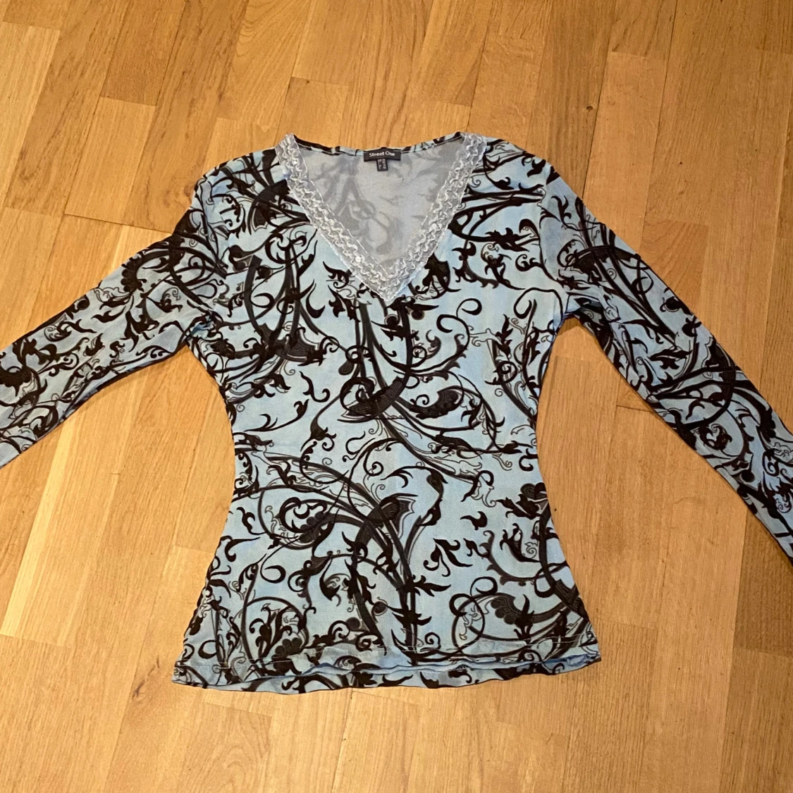 Mönstrad tröja - 2