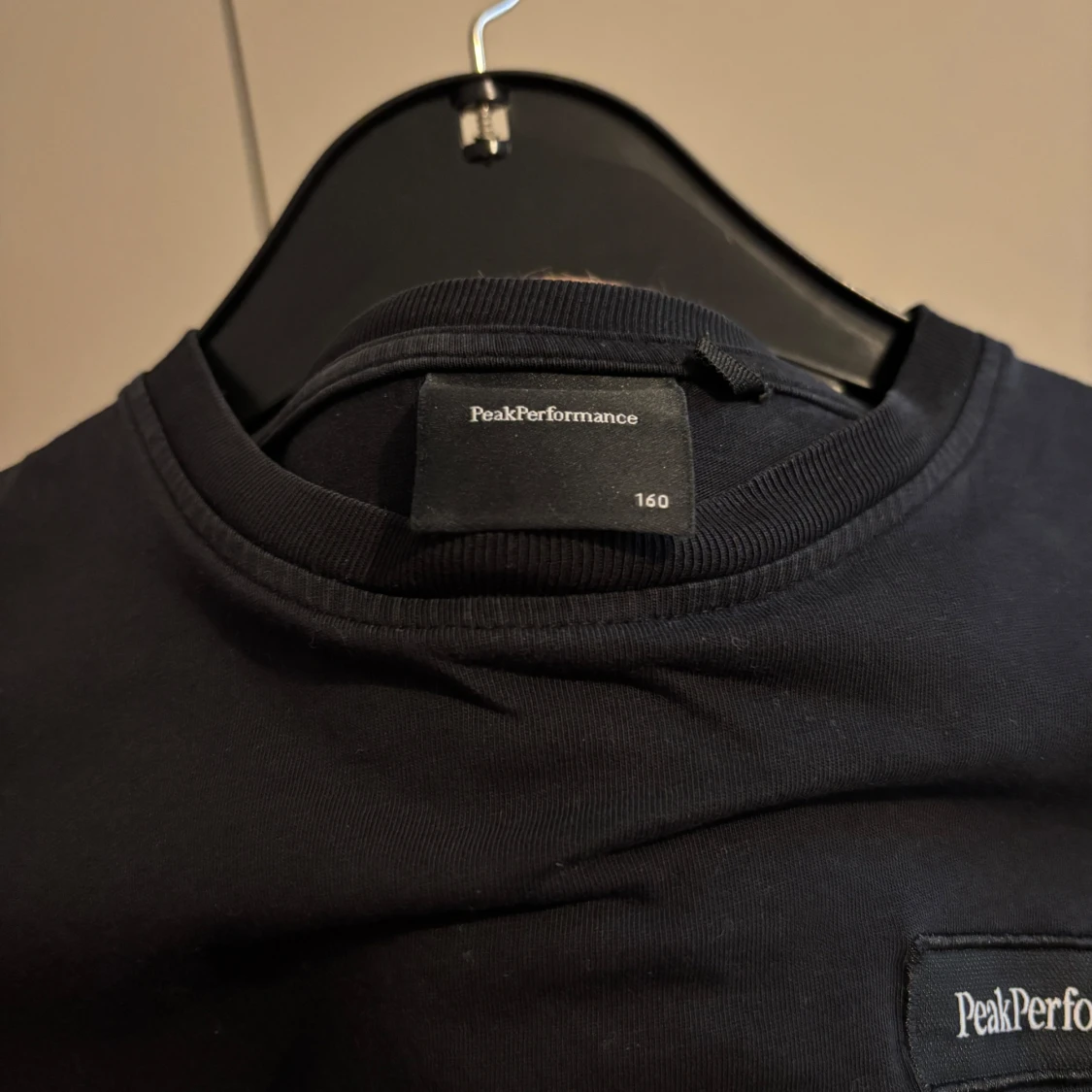 Svart t-shirt från Peak Performance - 1