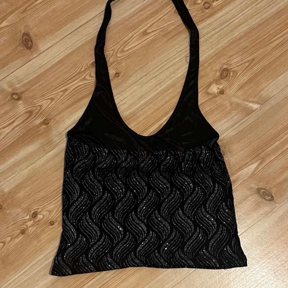 Svart glittrig halterneck topp - 1