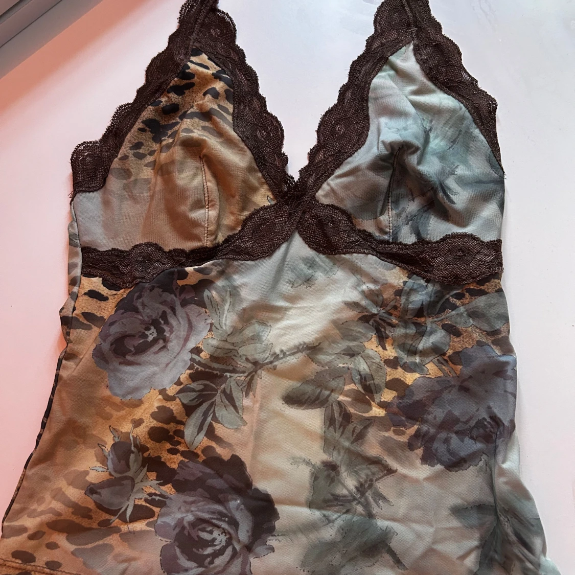 Mönstrad halterneck topp/linne från Urban outfitters 💕