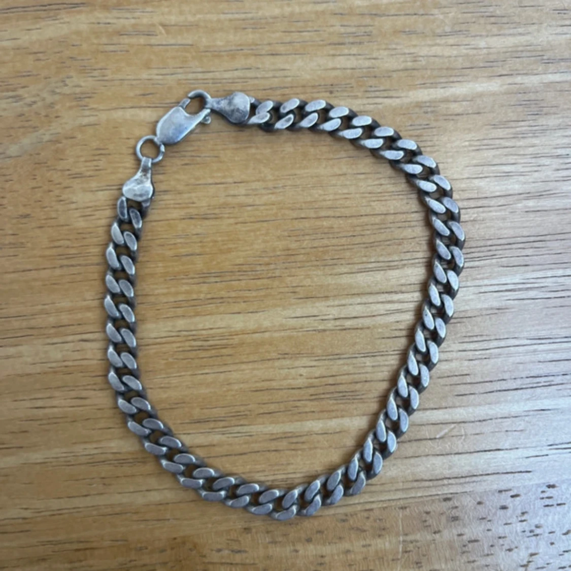 Kedjearmband i silverfärg