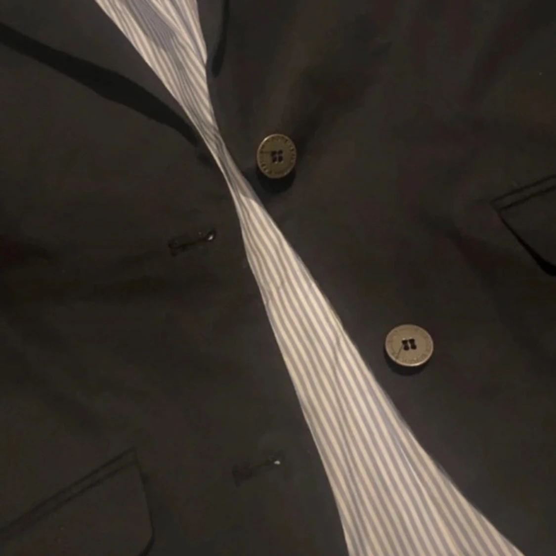 Svart jacka/kavaj från Pelle P med emblem - 1