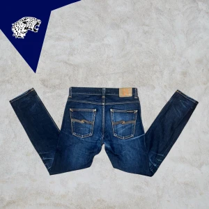 NUDIE JEANS GRIM TIM - Riktigt feta Nudie Lean Dean | Stl: Passar W29 L31 (Står 31/32) | Skick: 8/10 | Modellen är 180 | Hör av er vid funderingar! 