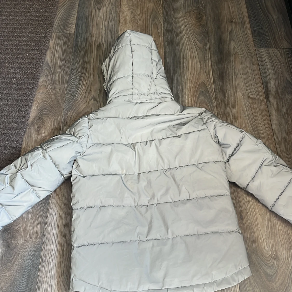 Ljusgrå Reflex pufferjacka från WAVE - 1