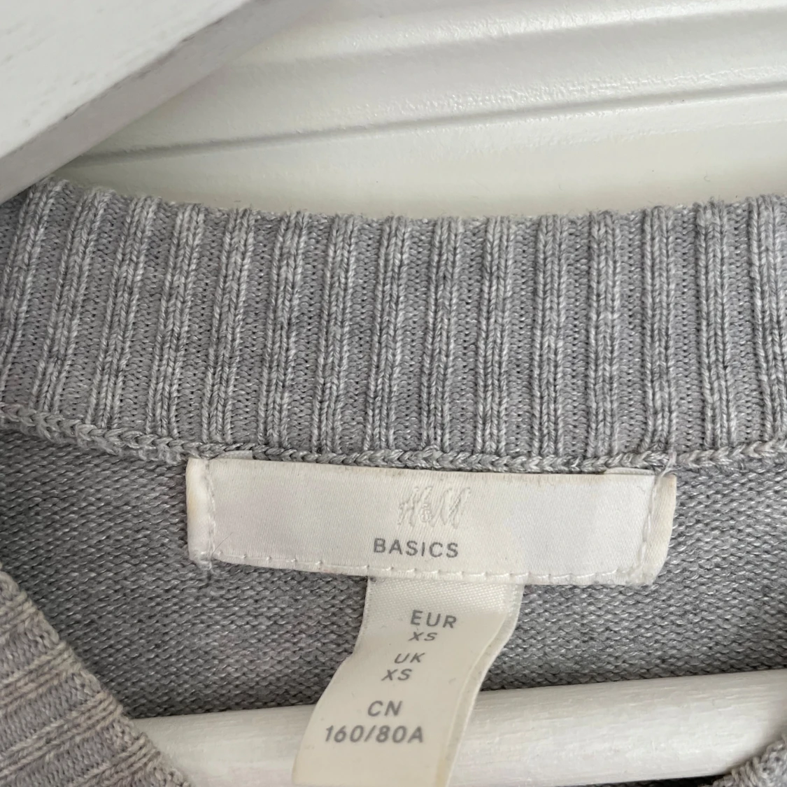 Ljusgrå stickad tröja från H&M - 2