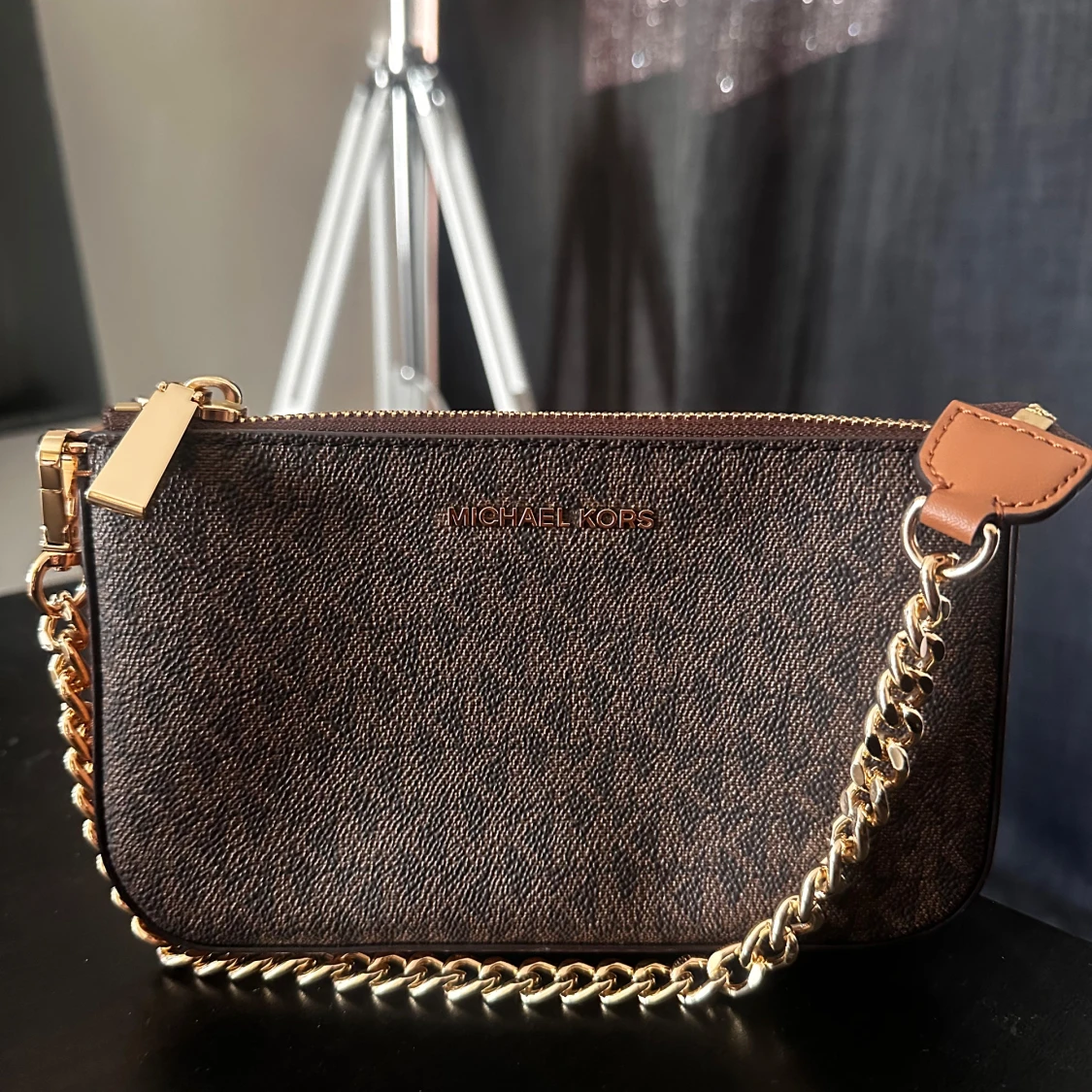 Michael Kors (MK) pouchette väska 