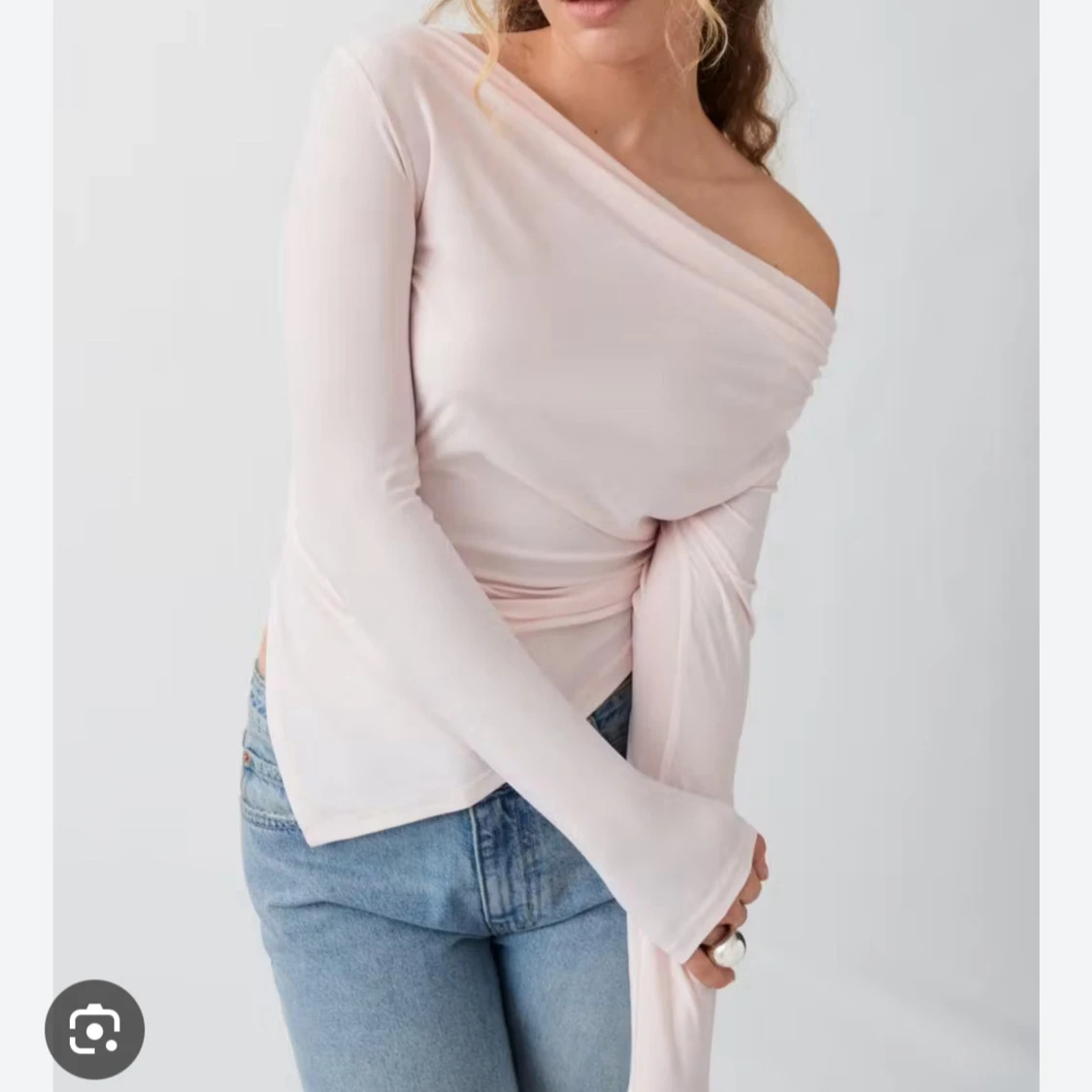 Ljusrosa omlottopp från Glamorous - 3