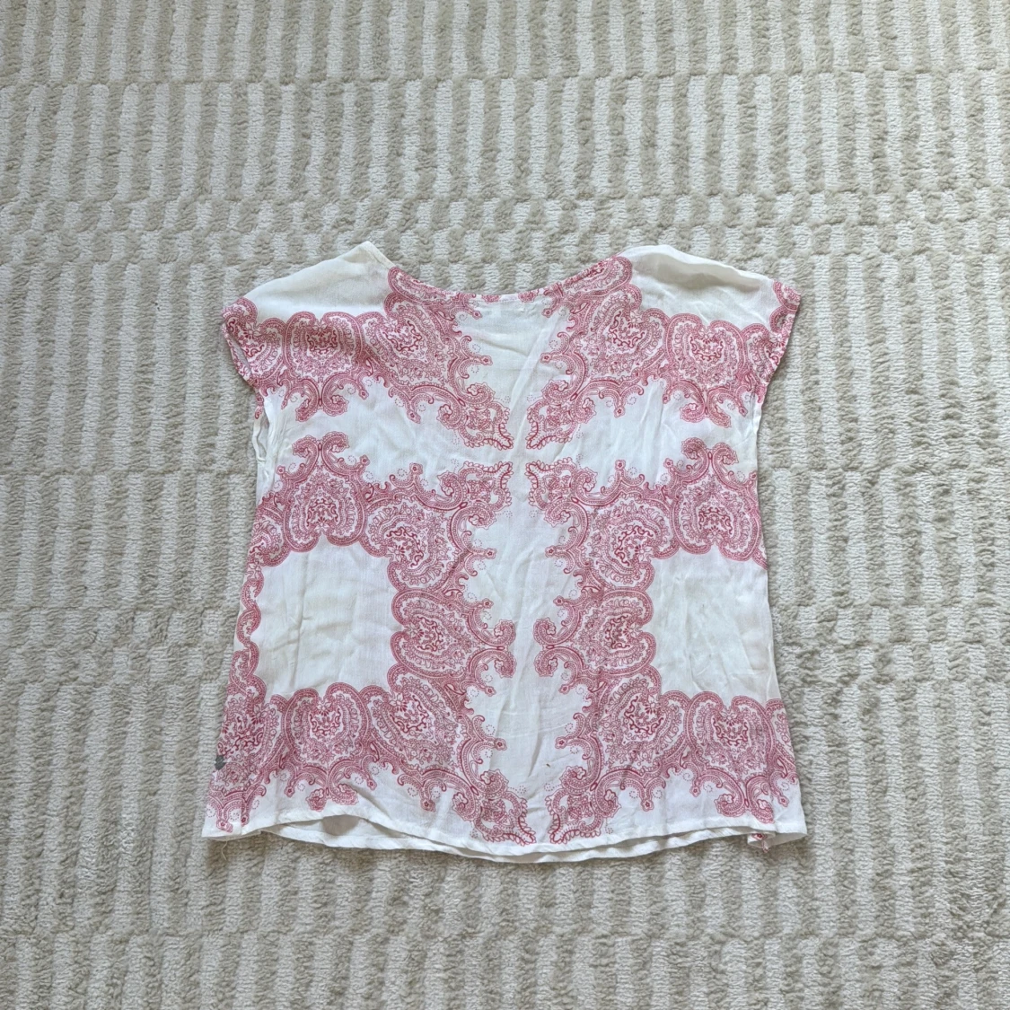 Vit och röt blus från Rabalder - 3