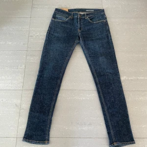 Dondup George jeans  - Säljer nu dessa dondup George jeans, skriv för fler bilder/frågor🙌🏼