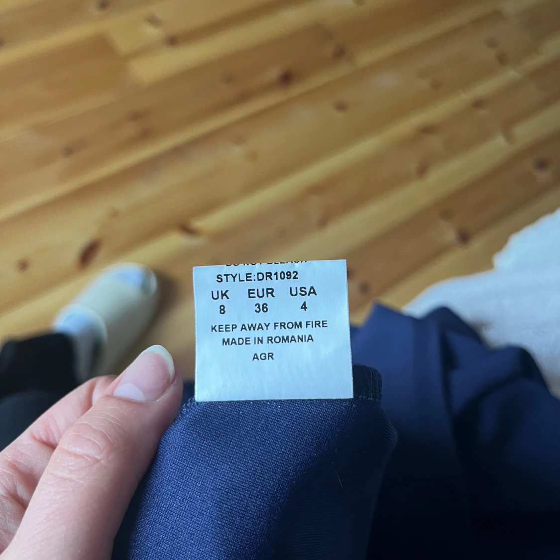 Mörkblå omlottklänning i storlek 36 - 3