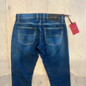 Tramarossa jeans - Tramarossa jeans | Skick: 10/10 (Helt nya) | Size - W30 | Fraktar via postnord eller instabox på köparens bekostnad | Hör av dig vid minsta fråga eller fundering // RDL