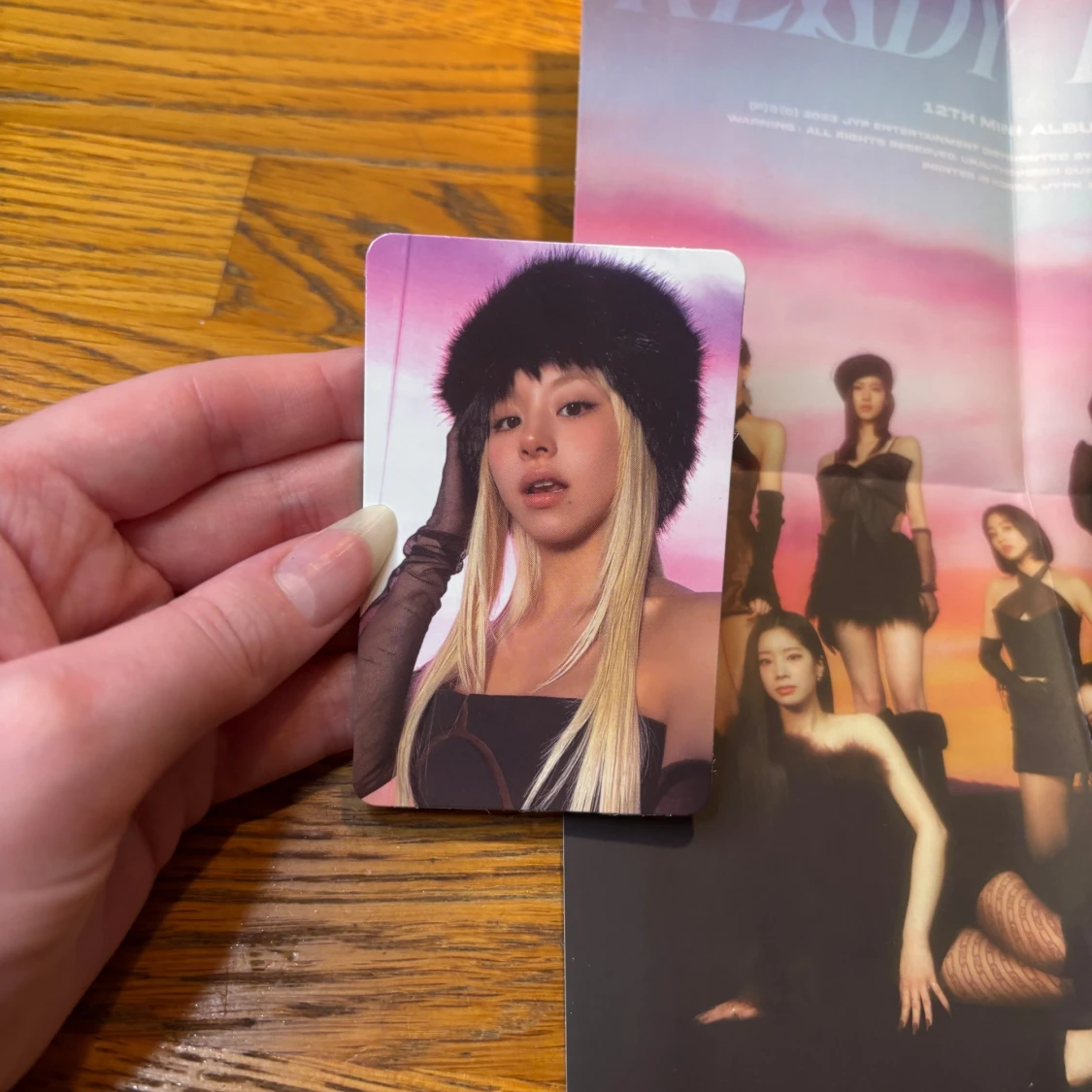 Twice Chaeyoung photocard & poster  - 3