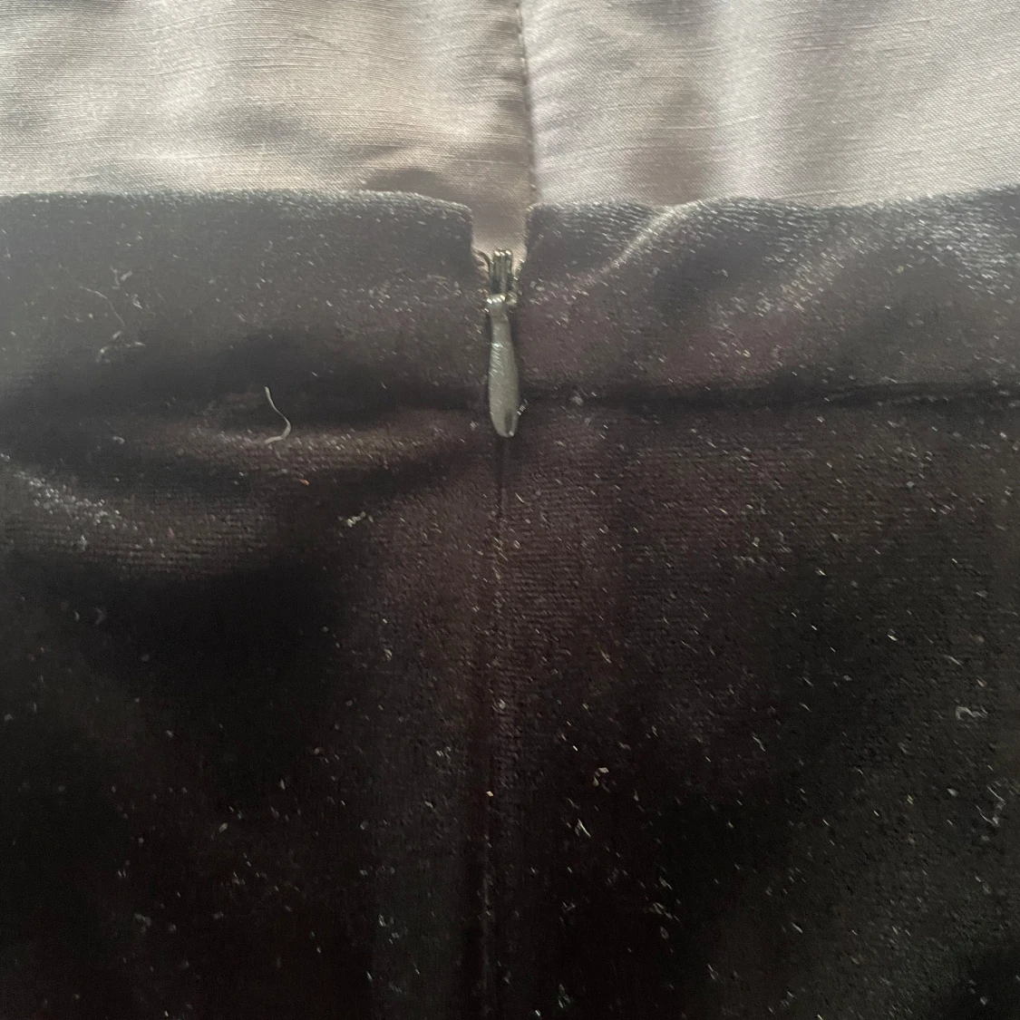 Svart sammetskjol från KappAhl - 3