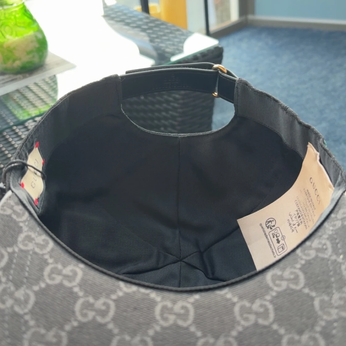 Svart keps från Gucci med GG-mönster - 2