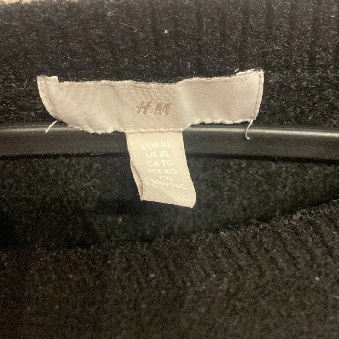 Svart stickad tröja från H&M - 3