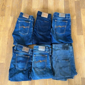 Nudie Jeans - Köp alla för 1500 vilket endast är 250 styck eller köp styckvis för 300. Ej prutbara priser