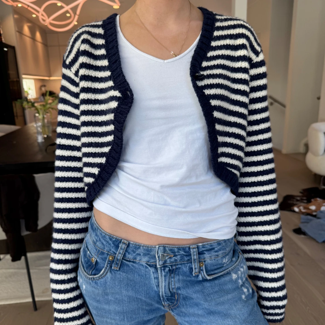 Randig croppad kofta i blått och vitt - 1