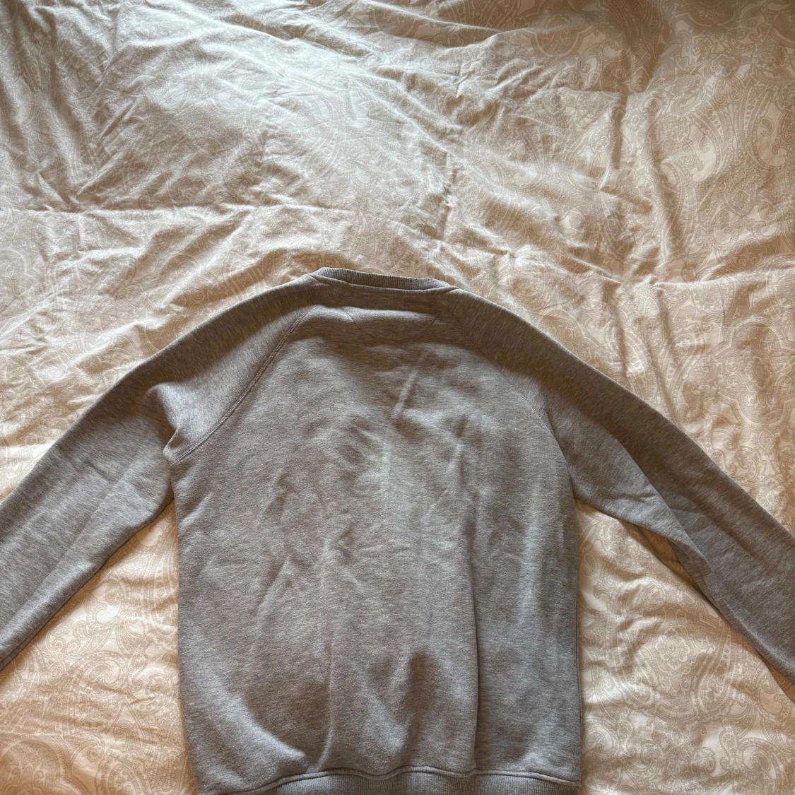 Grå sweatshirt från PIER•ONE - 1