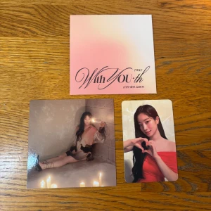 Twice pob set  - Pre order benefit Dahyun photocard och Jeongyeon postcard i kuvert från Twce- With You-th Digipack album 