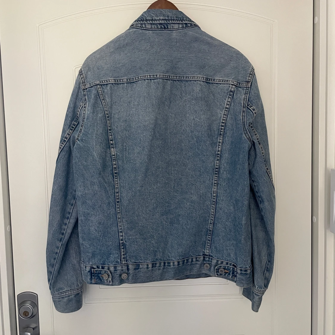 Klassisk blå jeansjacka  - 2