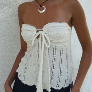 Topp - Vit topp i storlek xs