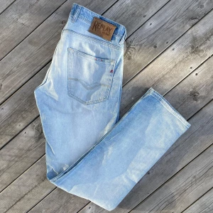 Replay Jeans - Toppskick! | Modellen heter Grover och är straight fit | Storlek 32/34 | Hör av dig vid minsta fråga😁