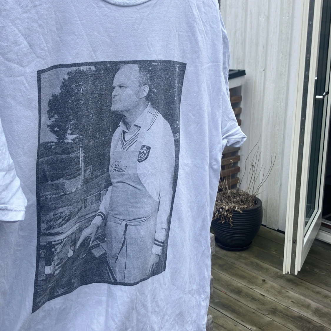 Vit t-shirt med tryck - 1