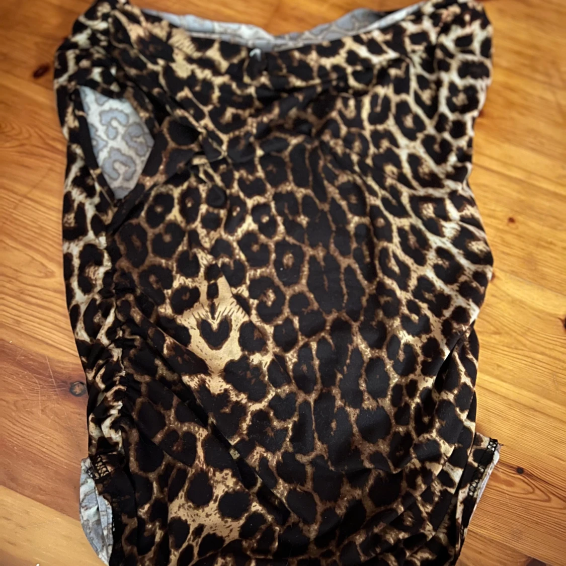 Leopardmönstrad topp - 1