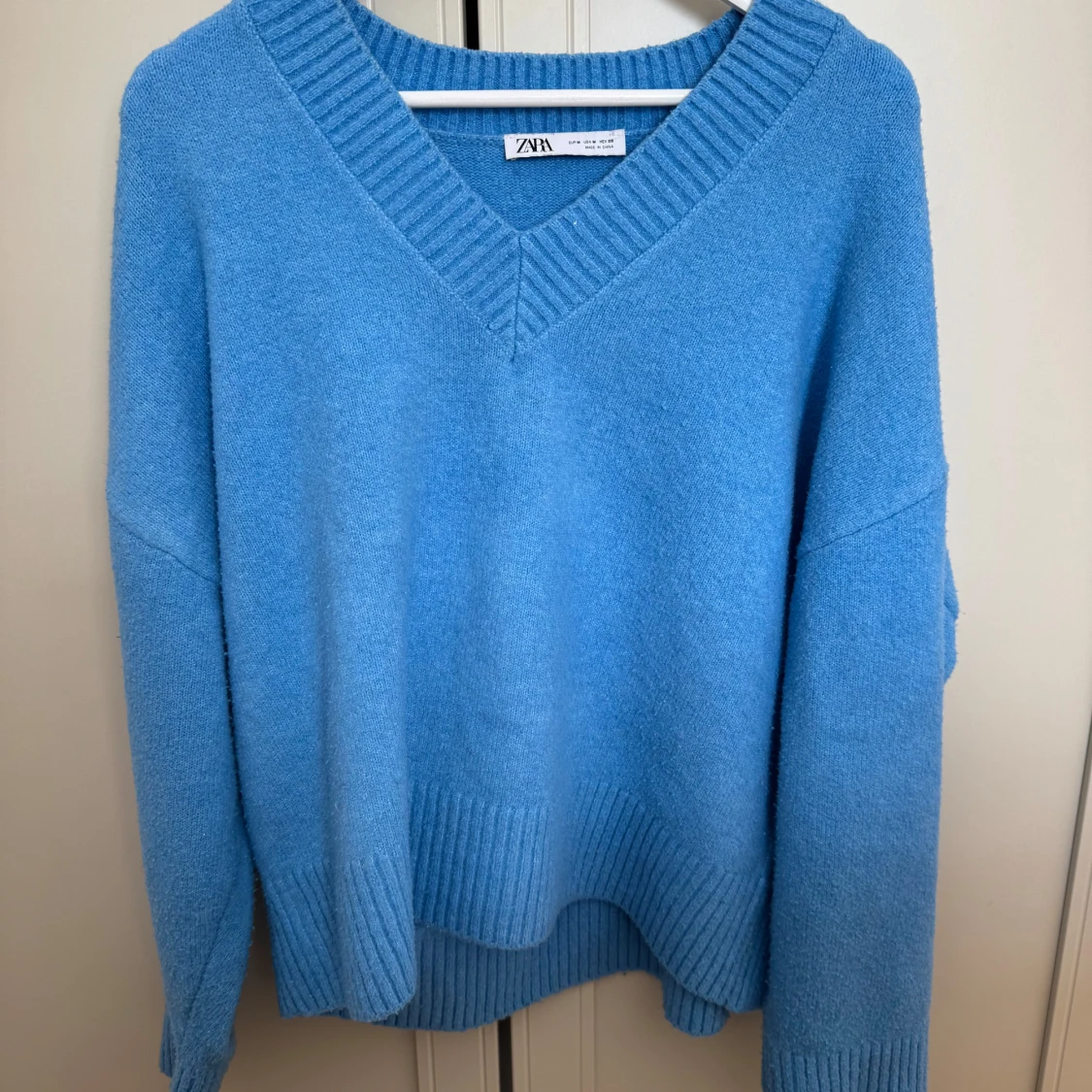 Blå stickad tröja från Zara - 1