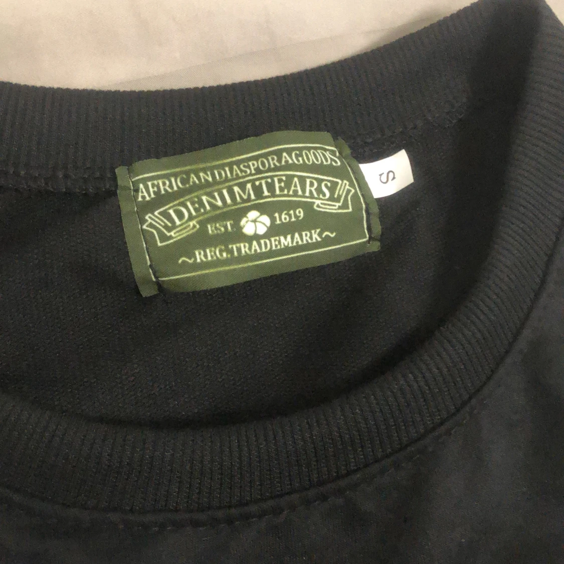 Svart t-shirt från Denim Tears S - 2