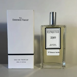 The essence Vault 290 - The essence vault 290 100ml, denna är inspirerad av tobacco vanille. Helt oanvänd. Säljer fler parfymer, kolla min profil.