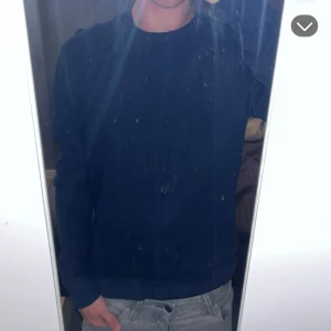 Blå sweatshirt  - Blå sweatshirt - Jack&jones - Storlek: S - Mycket bra skick - Nypris: 449kr - Mitt pris: 199kr - hör av dig vid funderingar 💫