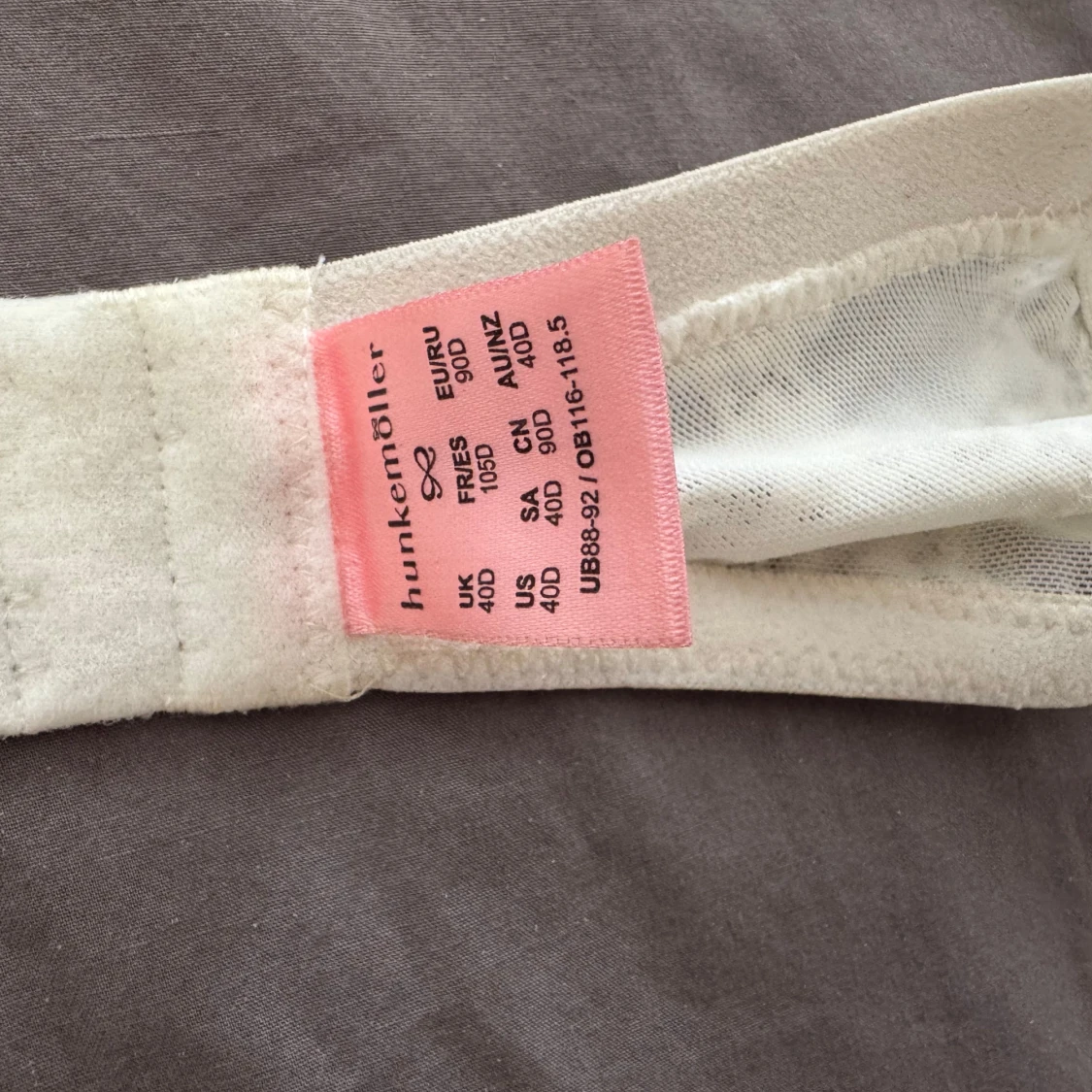 Vit spets-bh från Hunkemöller 90D - 2