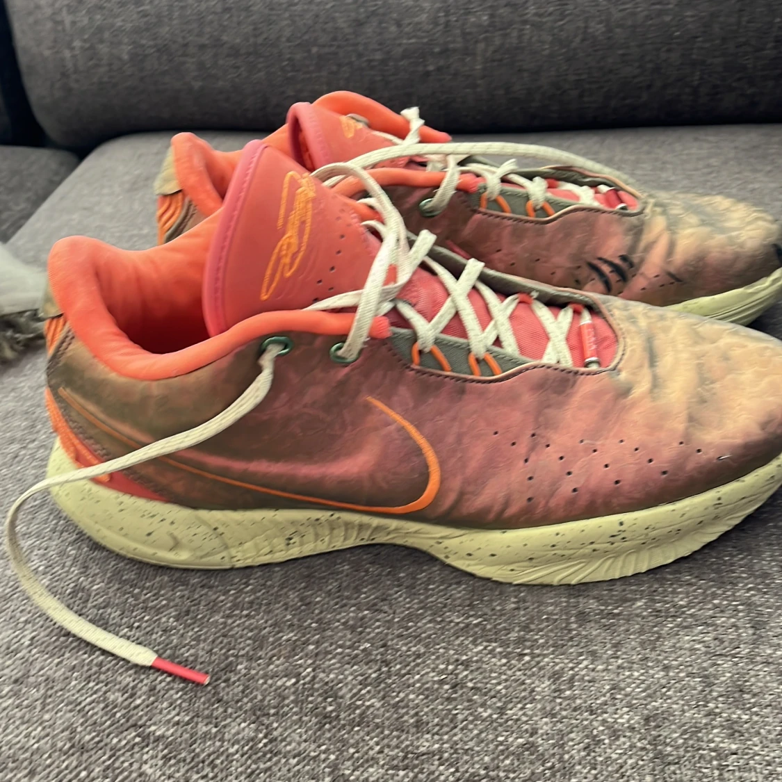 Nike Lebron 21 ”Queen conch”  - 1