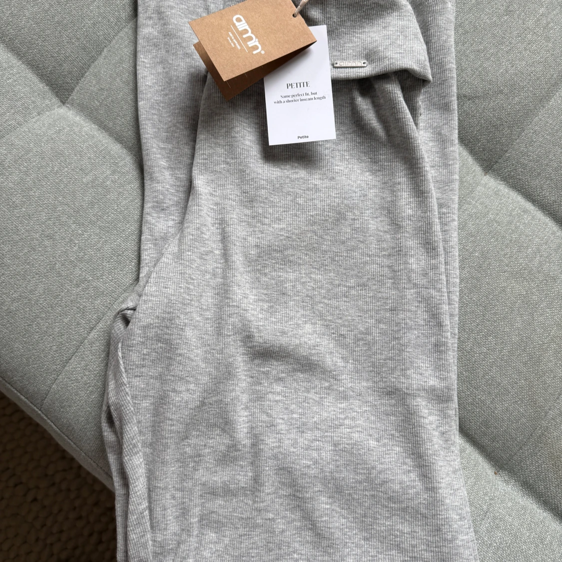 Grå byxor från Aimn - 1