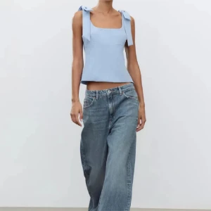 Zara blå topp  - Använd en gång!