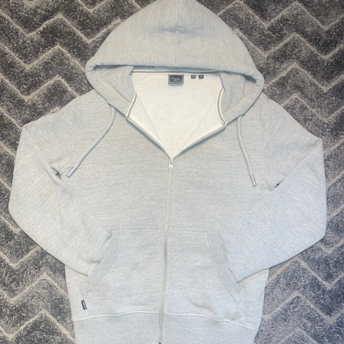 Superdry grå zip hoodie 