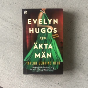Evelyn Hugos sju äkta män - Känd bok från Tiktok, nyskick 