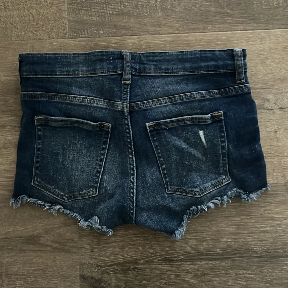 Mörkblå jeansshorts  - 1