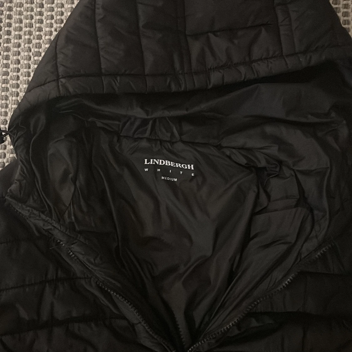 Svart jacka från Lindbergh - 1