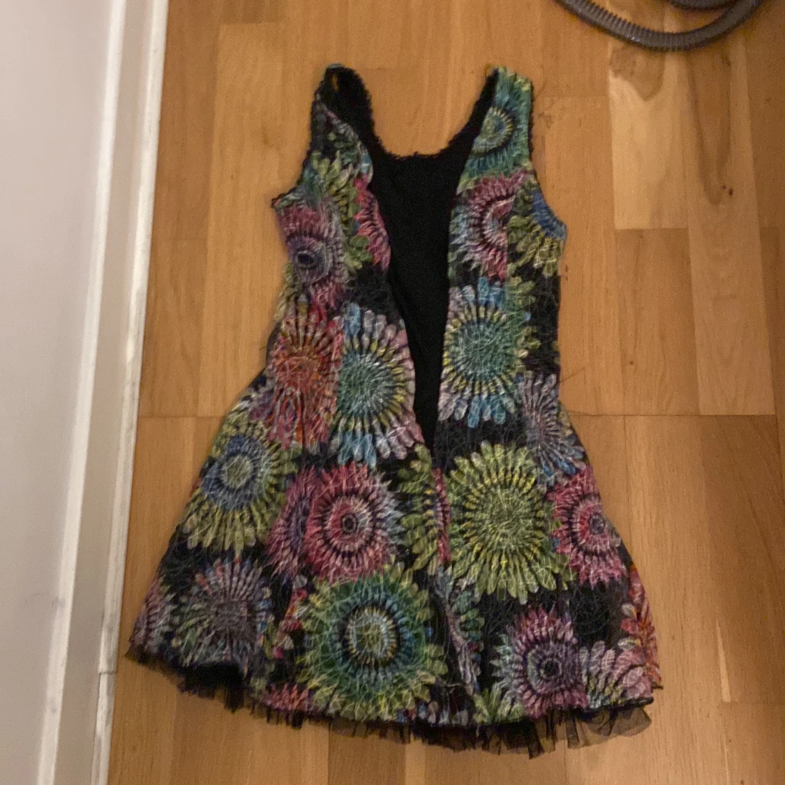 Färgglad klänning från Elisa B. - 1