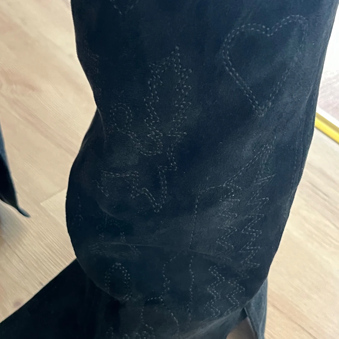 Svarta mockastövlar med spetsig tå - 3